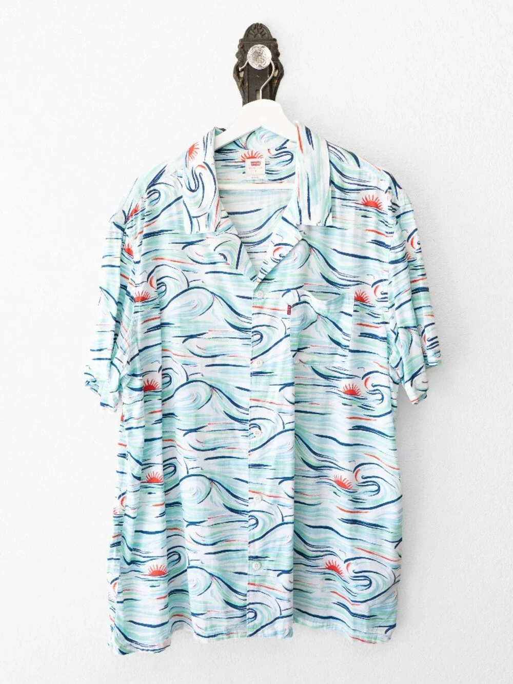 Levi's Relaxed Short Sleeve Button Up Shirt Surf Wave Print Men's Large